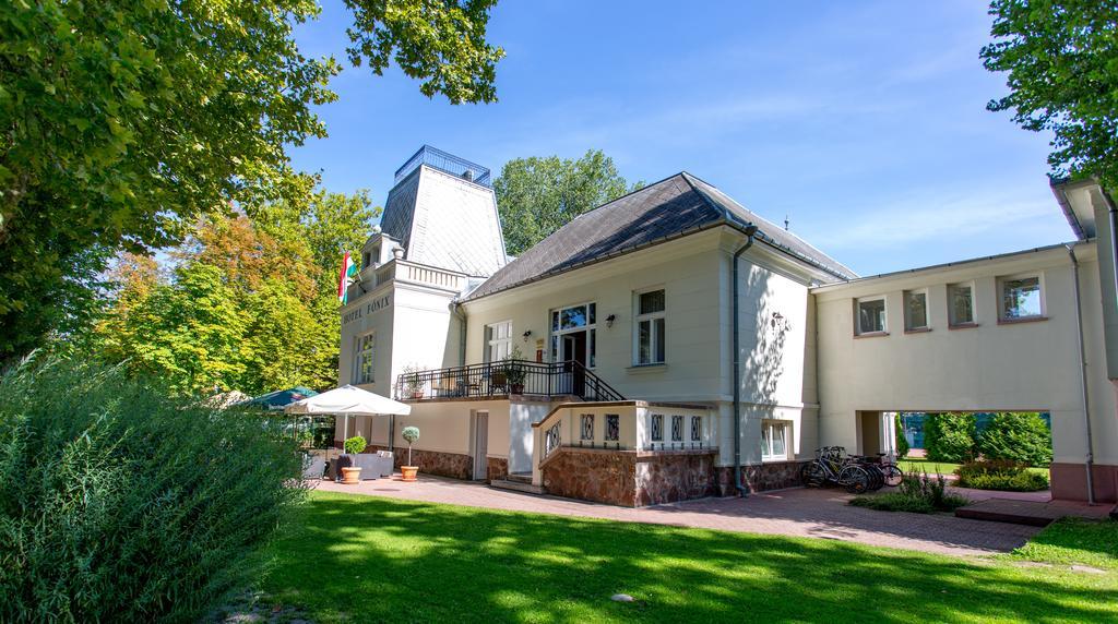 Fonix Hotel Balatonfoldvar Exterior photo